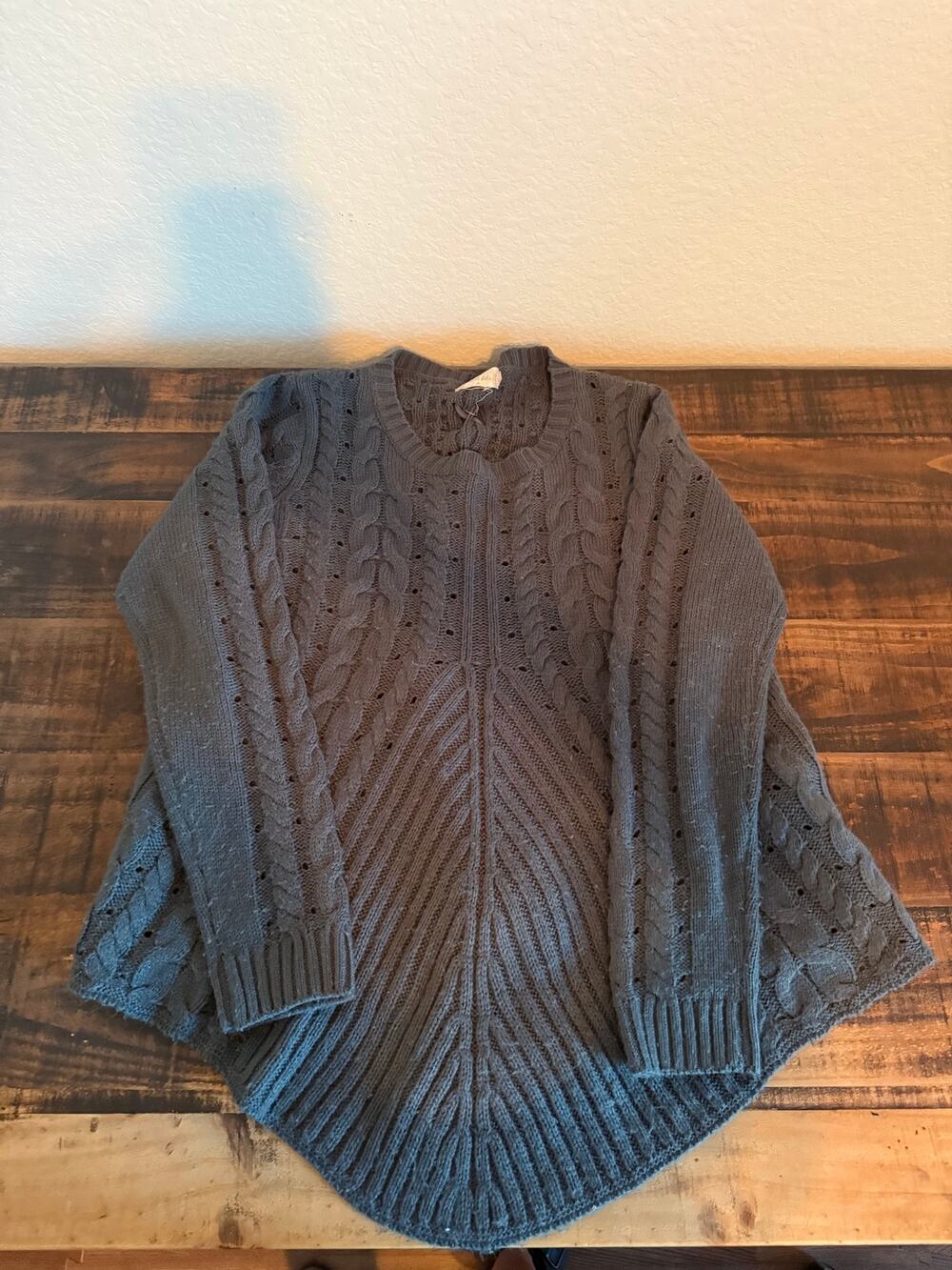 Patrons of Peace Women’s Cable Knit Sweater Medium Gray Lace Up Open Back